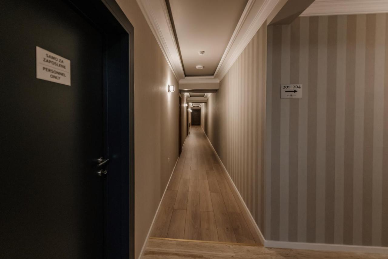 Hotel Beli Dvor Čačak Zewnętrze zdjęcie