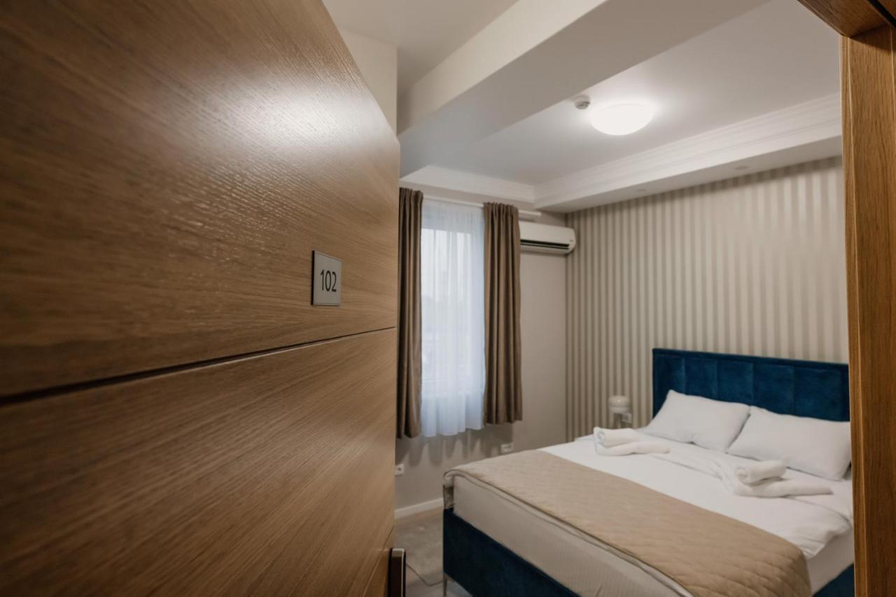 Hotel Beli Dvor Čačak Zewnętrze zdjęcie