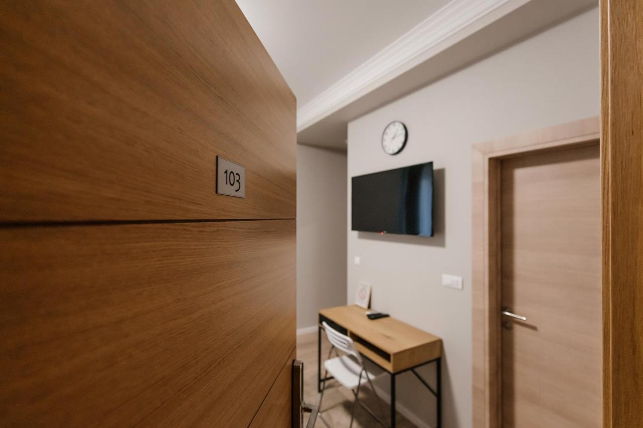 Hotel Beli Dvor Čačak Zewnętrze zdjęcie