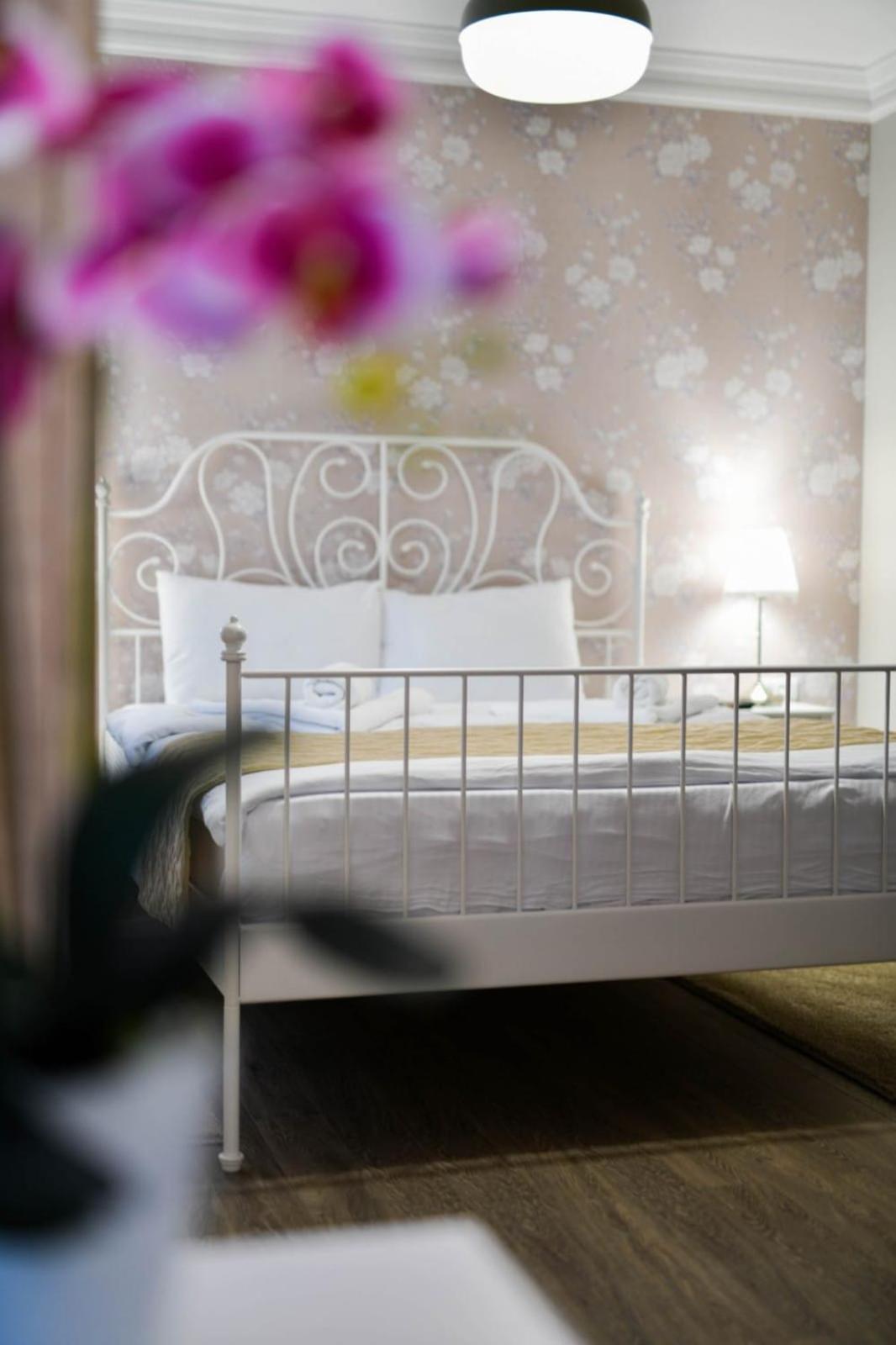 Hotel Beli Dvor Čačak Zewnętrze zdjęcie