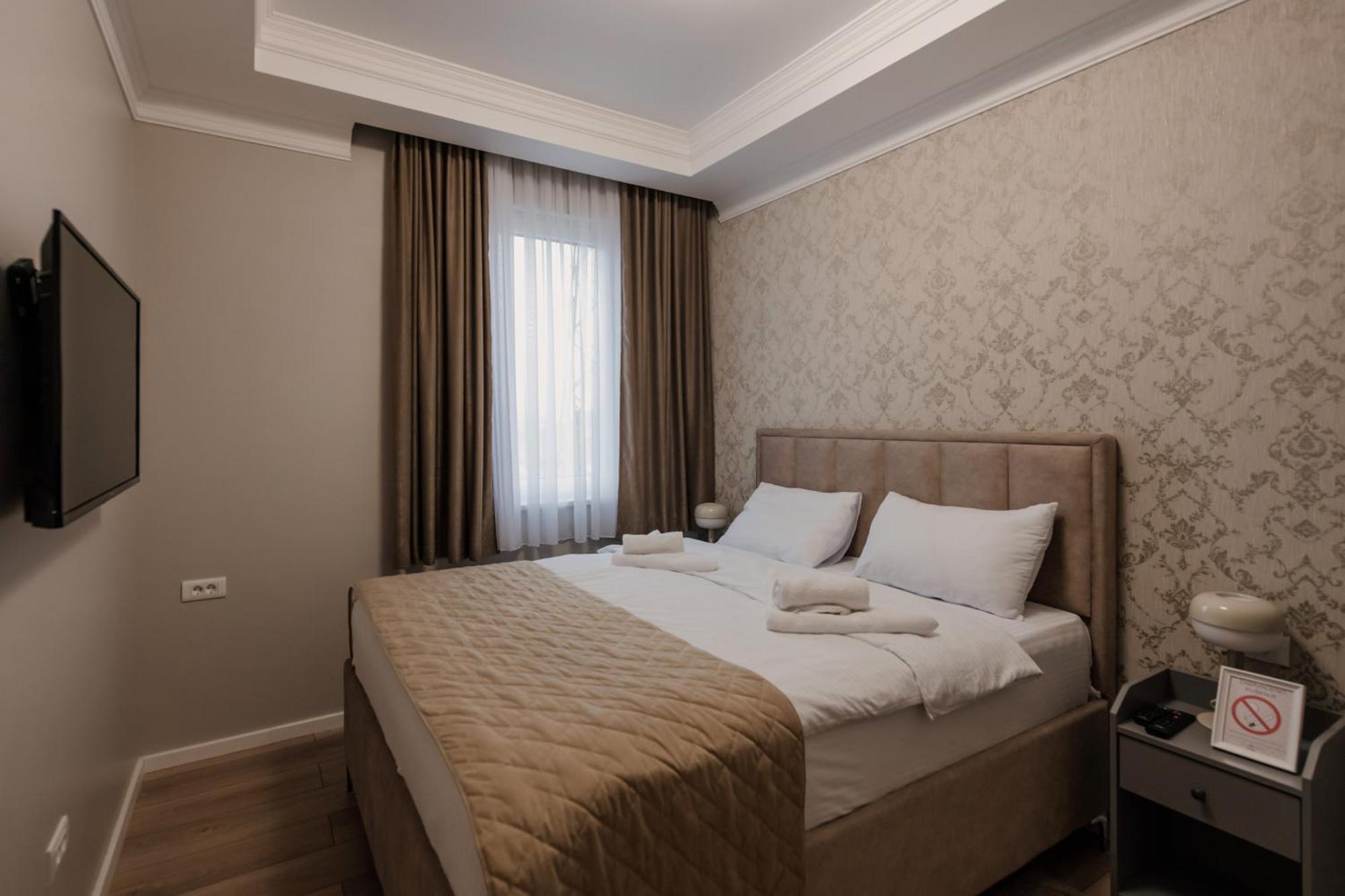 Hotel Beli Dvor Čačak Zewnętrze zdjęcie