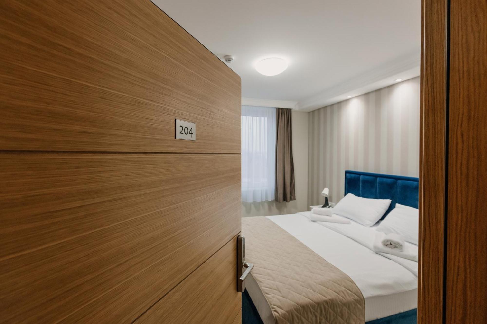 Hotel Beli Dvor Čačak Zewnętrze zdjęcie