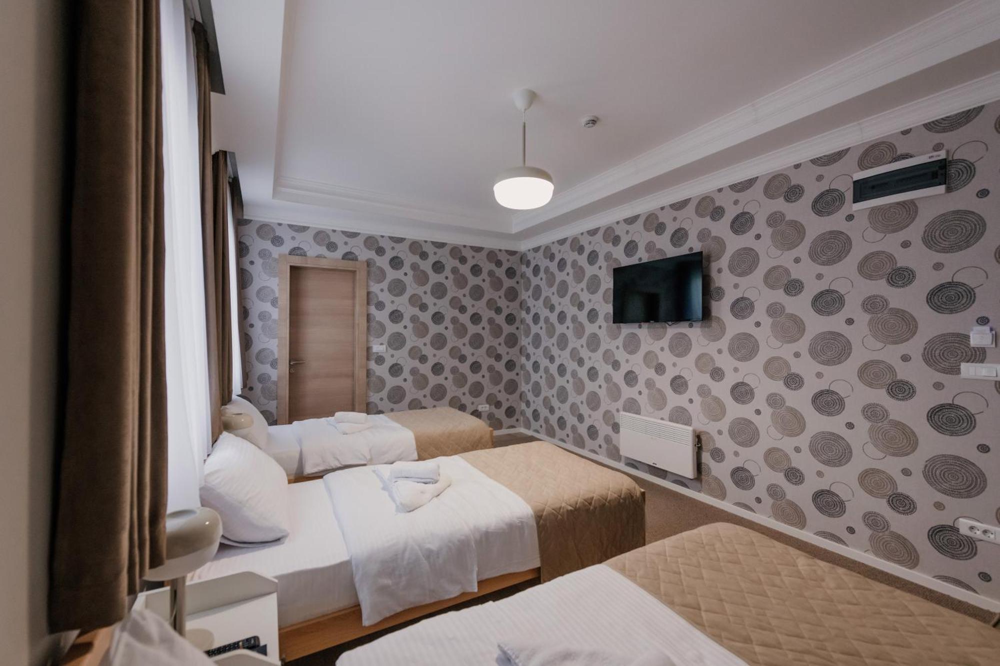Hotel Beli Dvor Čačak Zewnętrze zdjęcie